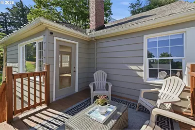 7158 SW 4th Ave, Portland, OR 97219 - Photo 23
