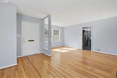7158 SW 4th Ave, Portland, OR 97219 - Photo 5