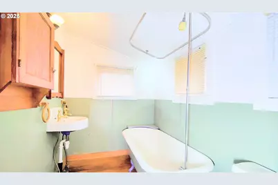 5121 SE 79th Ave, Portland, OR 97206 - Photo 15