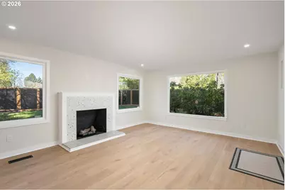 10721 NE 2nd Ave, Portland, OR 97211 - Photo 5