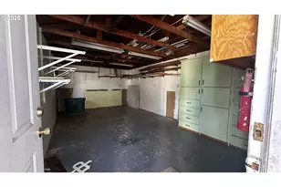 920 NE 77th Ave, Portland, OR 97213 - Photo 5