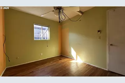 920 NE 77th Ave, Portland, OR 97213 - Photo 27