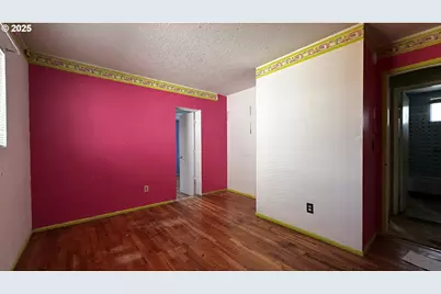 920 NE 77th Ave, Portland, OR 97213 - Photo 21