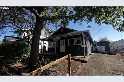 920 NE 77th Ave, Portland, OR 97213 - Photo 1