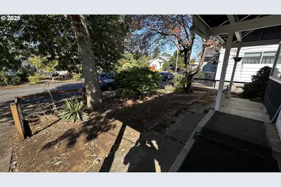 920 NE 77th Ave, Portland, OR 97213 - Photo 31