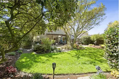 12207 SW Millview Ct, Tigard, OR 97223 - Photo 37