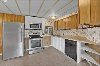 231 Creswood Dr, Creswell, OR 97426 - Photo 9