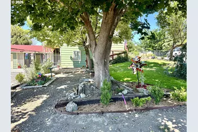 925 East St, Baker City, OR 97814 - Photo 9