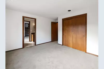 801 Timberline Dr, Lake Oswego, OR 97034 - Photo 37