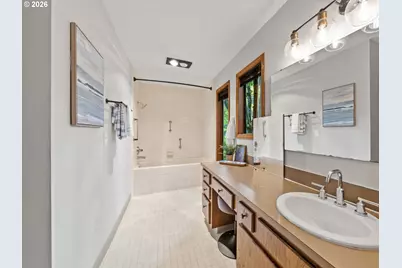 801 Timberline Dr, Lake Oswego, OR 97034 - Photo 27