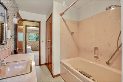 16714 NE Wasco St, Portland, OR 97230 - Photo 21
