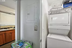 501 SE 157th Ave, Portland, OR 97233 - Photo 7