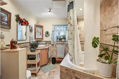 501 SE 157th Ave, Portland, OR 97233 - Photo 15