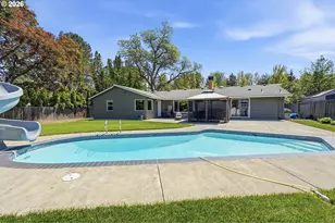 18825 SW Rosa Rd, Beaverton, OR 97078 - Photo 33