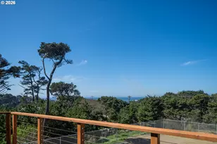 11880 NW Mallard St, Seal Rock, OR 97376 - Photo 9