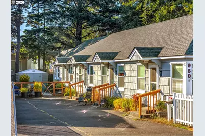 950 S Edgewood St, Seaside, OR 97138 - Photo 1