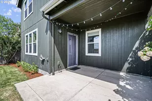 1876 Heath Dr, Eugene, OR 97402 - Photo 39
