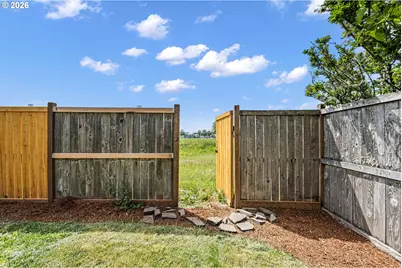 1876 Heath Dr, Eugene, OR 97402 - Photo 43