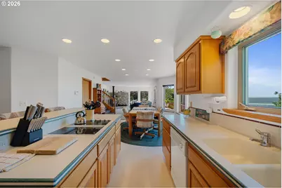 690 S 3rd Ave, Rockaway Beach, OR 97136 - Photo 17