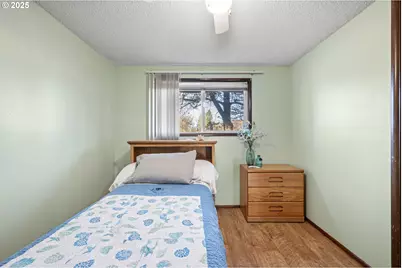 1925 Harvard Dr, Eugene, OR 97405 - Photo 19