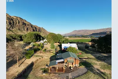 820 Biggs Rufus Hwy, Rufus, OR 97050 - Photo 3