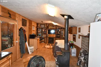 820 Biggs Rufus Hwy, Rufus, OR 97050 - Photo 17