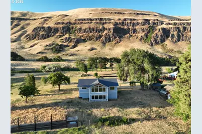 820 Biggs Rufus Hwy, Rufus, OR 97050 - Photo 1