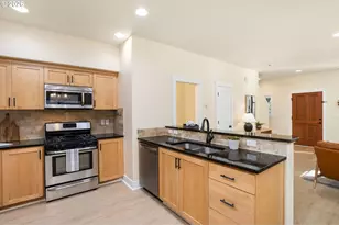 323 SW 203rd Terrace, Beaverton, OR 97006 - Photo 13