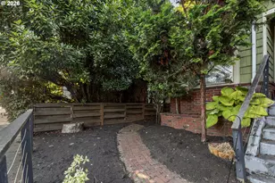 427 N Skidmore St, Portland, OR 97217 - Photo 3