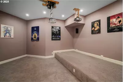 7002 Rainbow Dr, Salem, OR 97306 - Photo 19