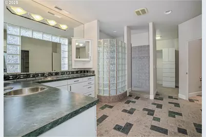 7002 Rainbow Dr, Salem, OR 97306 - Photo 35