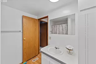 67624 Spinreel Rd, North Bend, OR 97459 - Photo 21