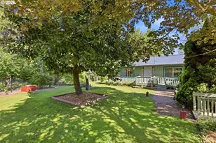 25100 SW Rainbow Ln, Hillsboro, OR 97123 - Photo 15