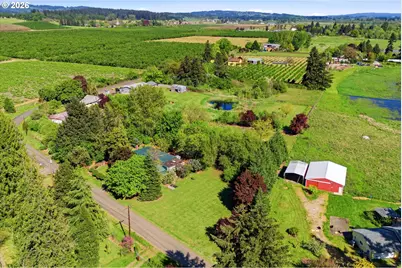 25100 SW Rainbow Ln, Hillsboro, OR 97123 - Photo 23