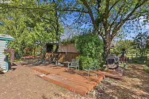 25100 SW Rainbow Ln, Hillsboro, OR 97123 - Photo 33