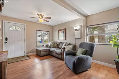 602 Burcham St, Kelso, WA 98626 - Photo 5