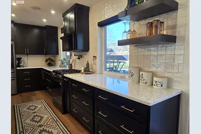 230 Hogans Aly, Dufur, OR 97021 - Photo 5