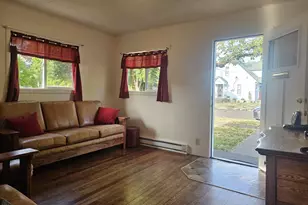 466 S 6th St, Independence, OR 97351 - Photo 5