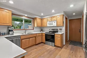 531 Ash St, Dayton, OR 97114 - Photo 9