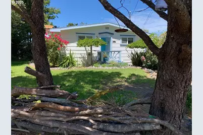 850 Lakeshore Dr, Port Orford, OR 97465 - Photo 37