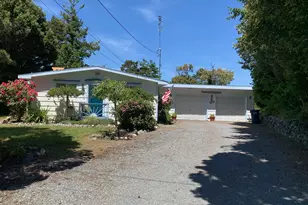 850 Lakeshore Dr, Port Orford, OR 97465 - Photo 1