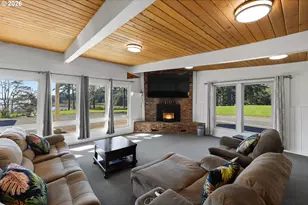 94475 Golf Course Ln, North Bend, OR 97459 - Photo 33