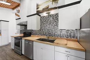 94475 Golf Course Ln, North Bend, OR 97459 - Photo 19