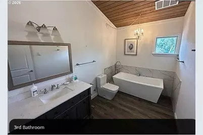 94475 Golf Course Ln, North Bend, OR 97459 - Photo 15