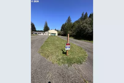 94475 Golf Course Ln, North Bend, OR 97459 - Photo 11