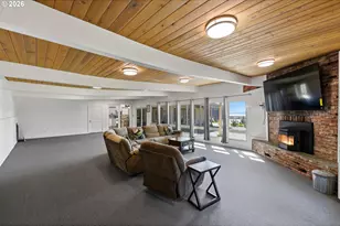 94475 Golf Course Ln, North Bend, OR 97459 - Photo 31