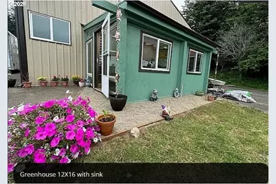 94475 Golf Course Ln, North Bend, OR 97459 - Photo 27