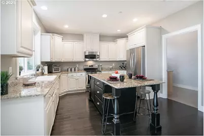 140 Nordstrom Ln, Kelso, WA 98626 - Photo 13