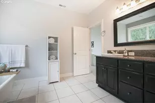 140 Nordstrom Ln, Kelso, WA 98626 - Photo 23