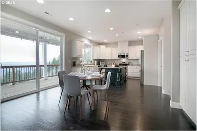 140 Nordstrom Ln, Kelso, WA 98626 - Photo 9